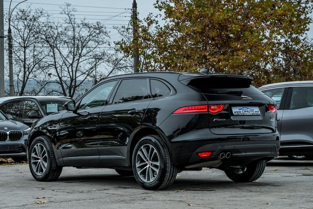 Jaguar F-PACE