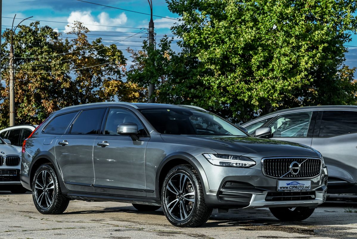 Volvo V90 Cross Country