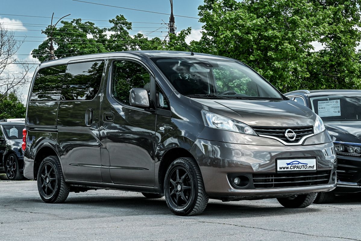 Nissan NV200