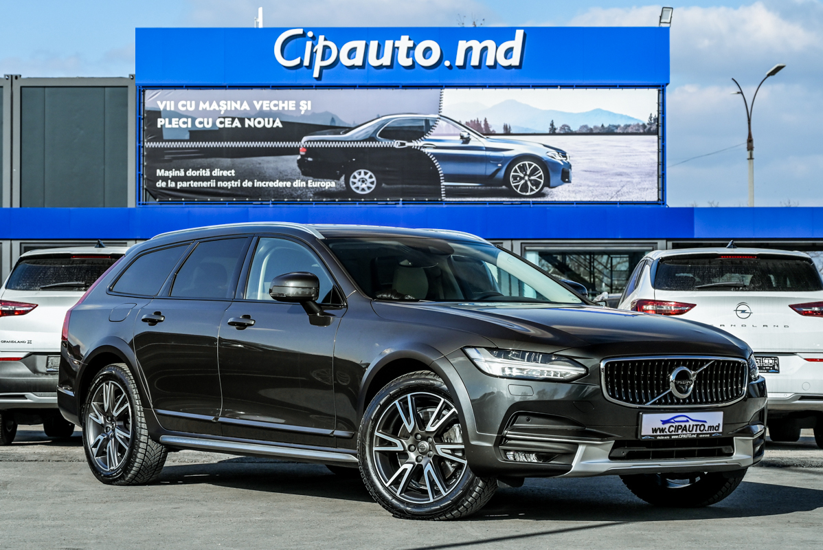 Volvo V90 Cross Country