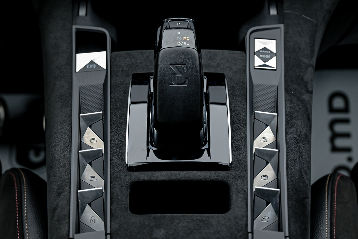 DS_Automobiles DS 7 Crossback