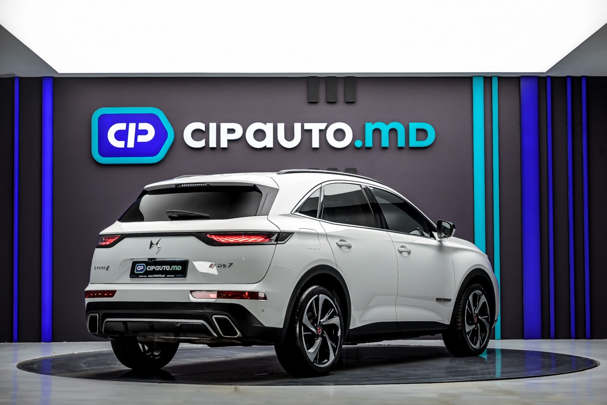 DS_Automobiles DS 7 Crossback