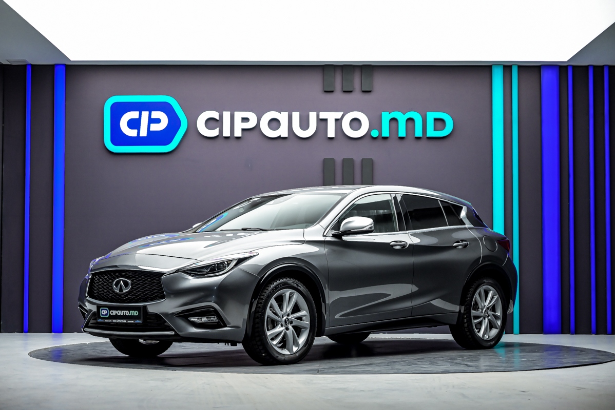 Infiniti Q30
