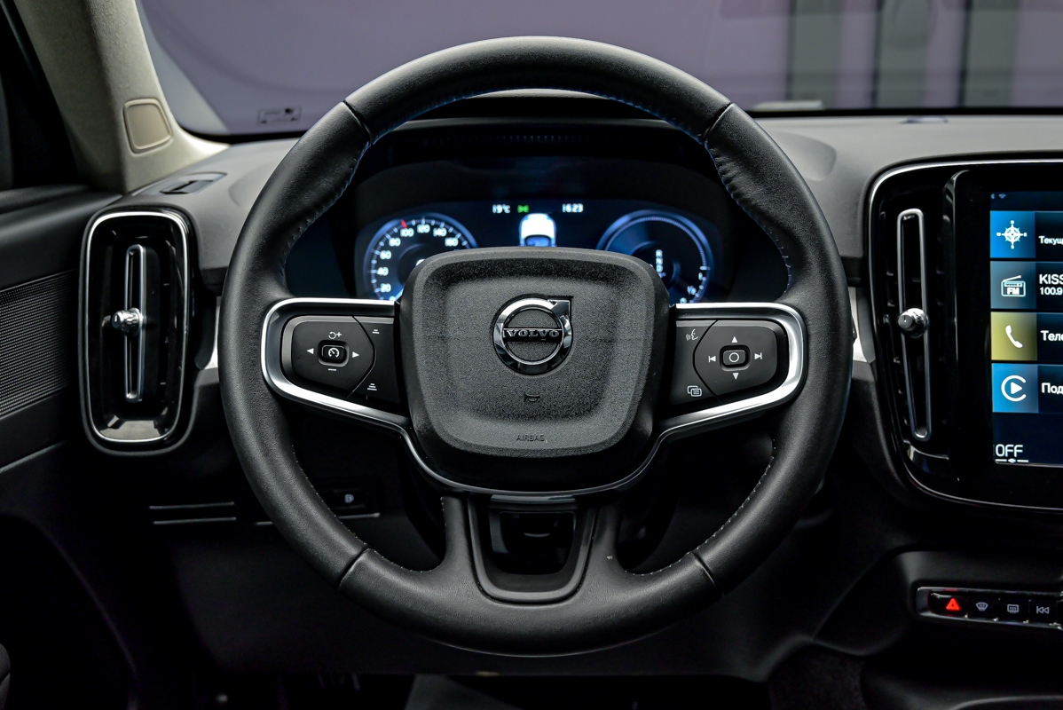 Volvo XC40