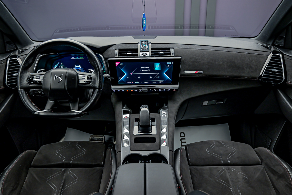 DS_Automobiles DS 7 Crossback