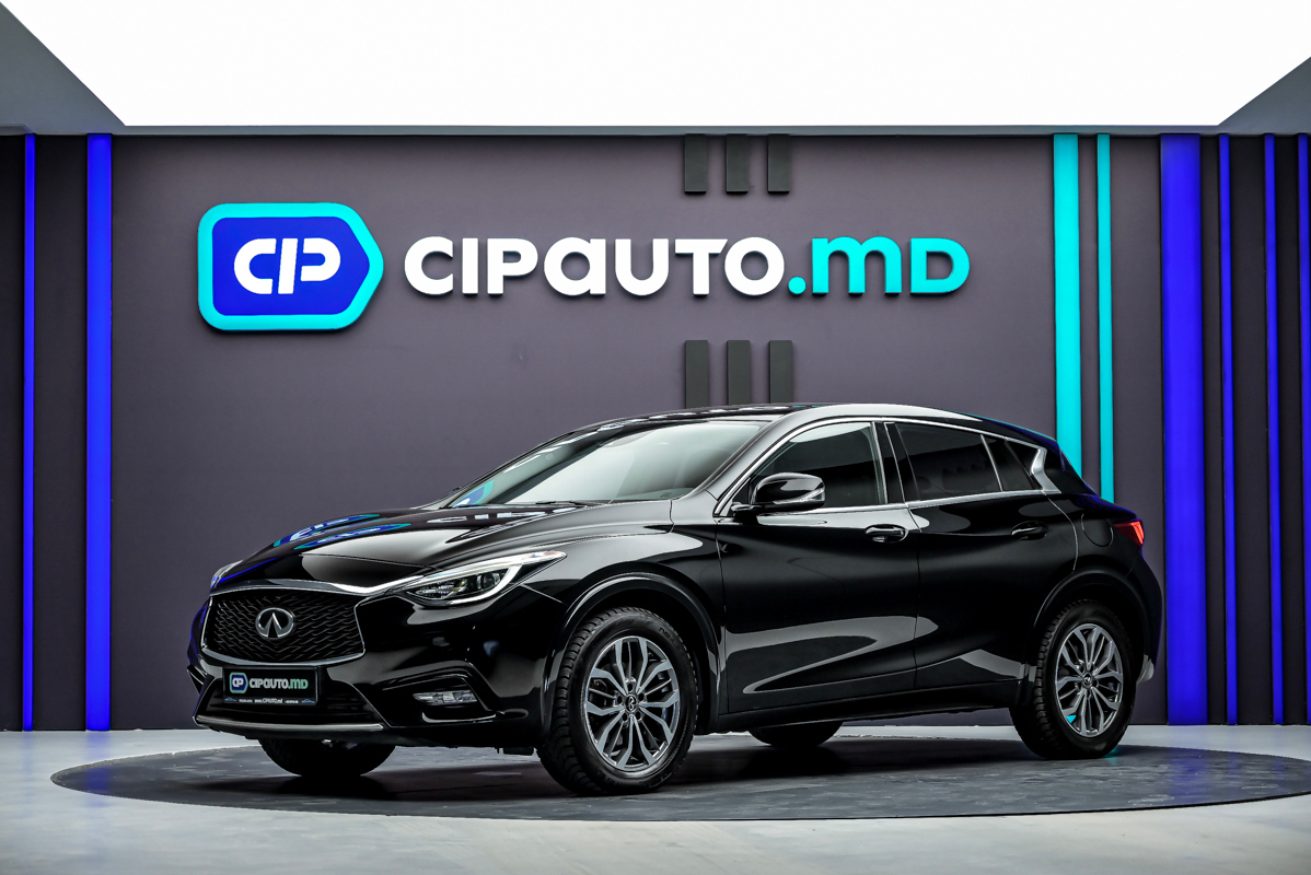 Infiniti Q30