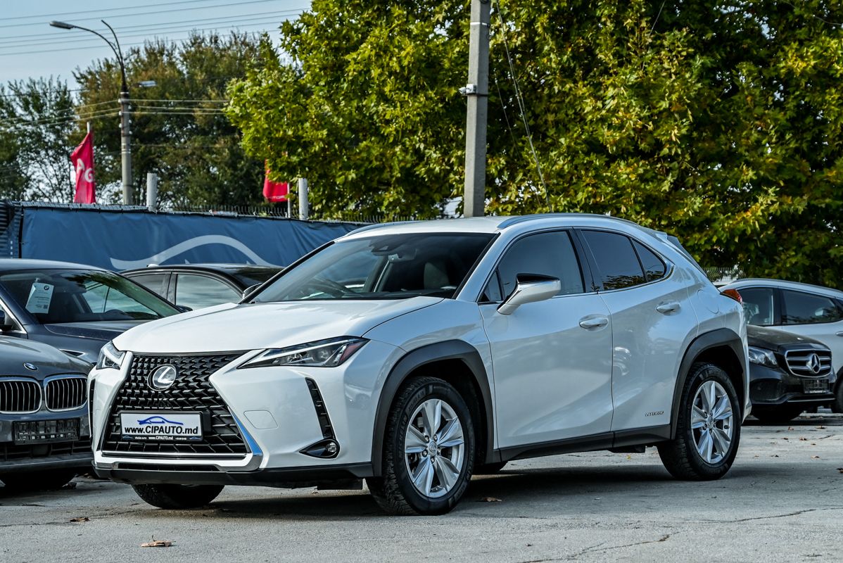 Lexus UX 250h