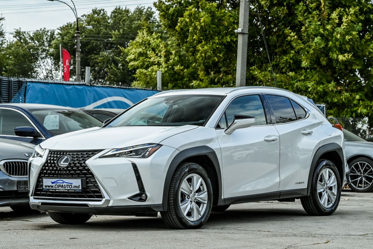 Lexus UX 250h