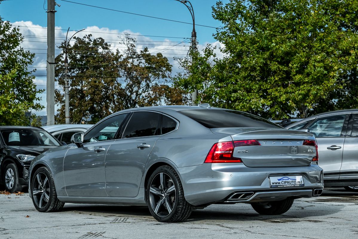 Volvo S90