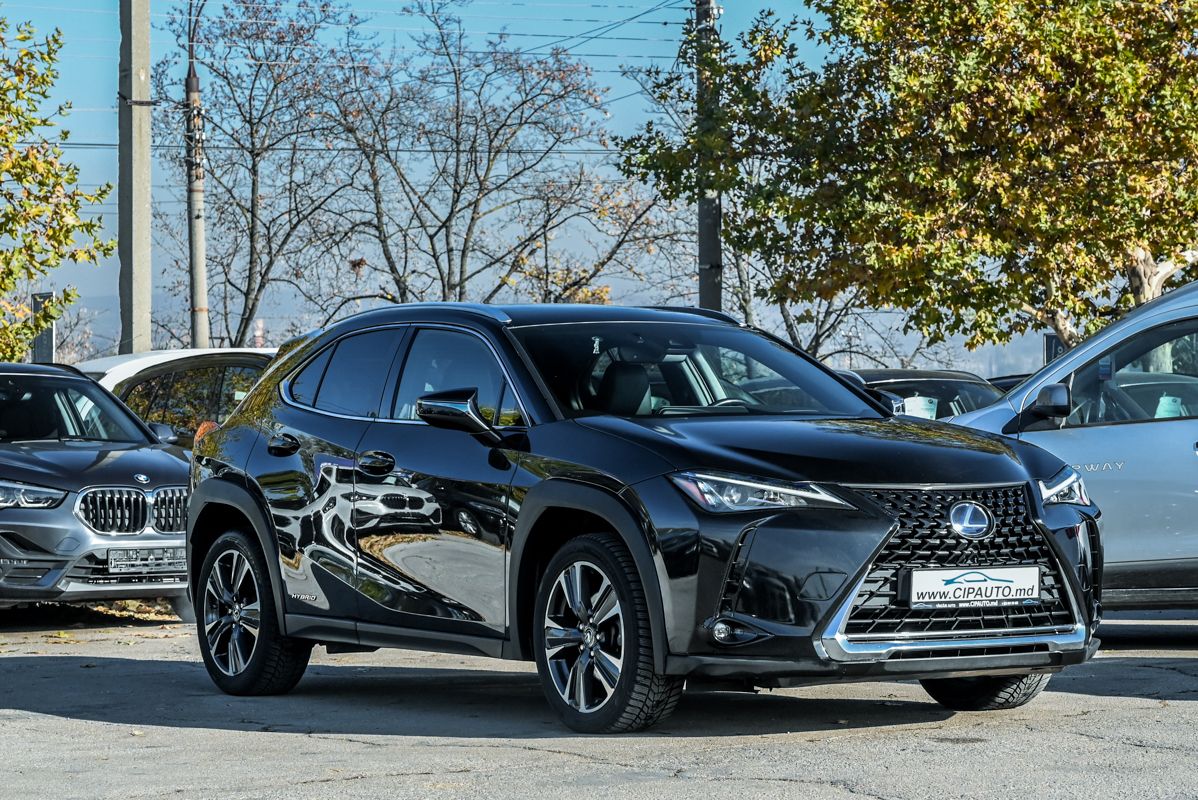 Lexus UX 250h