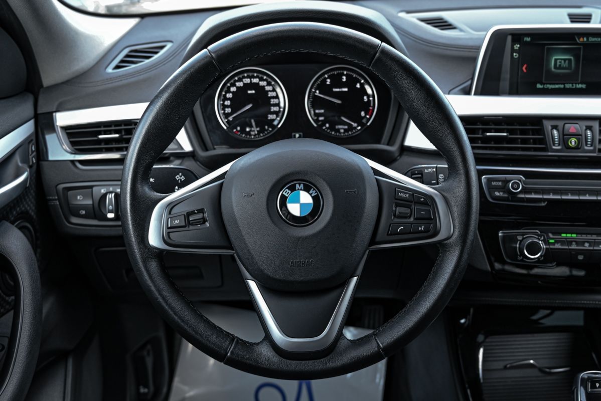 BMW x