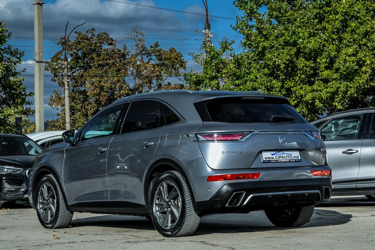 DS_Automobiles DS 7 Crossback