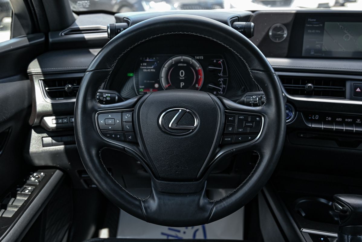 Lexus UX 250h