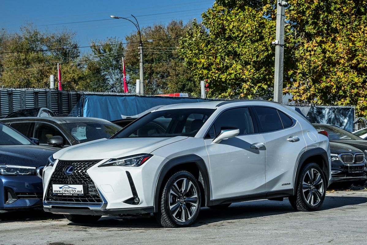 Lexus UX 250h