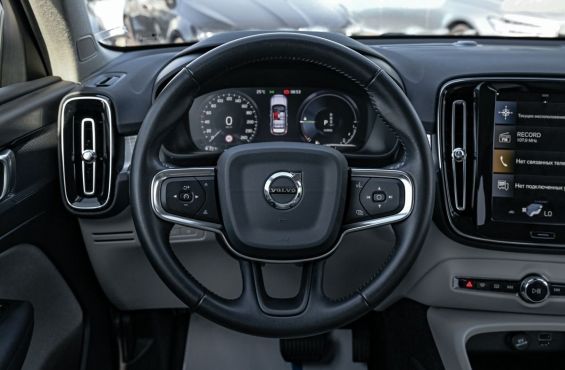 Volvo XC40