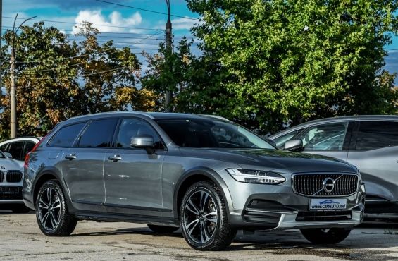 Volvo V90 Cross Country