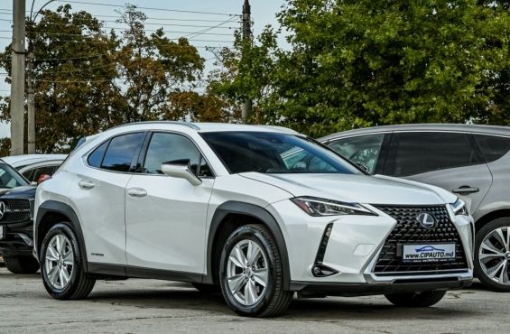 Lexus UX 250h