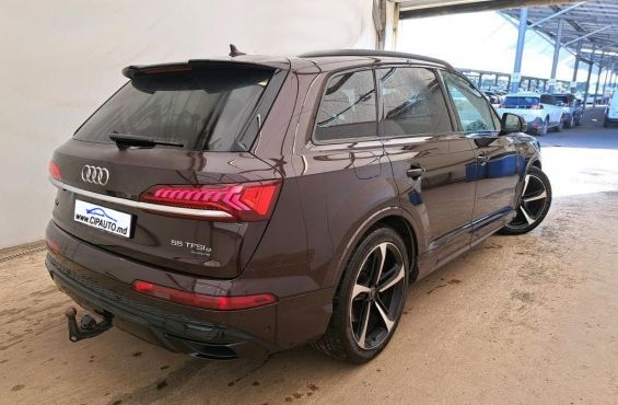 Audi Q7 E-Tron