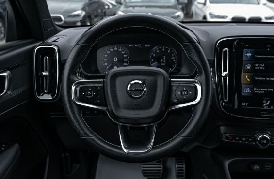 Volvo XC40