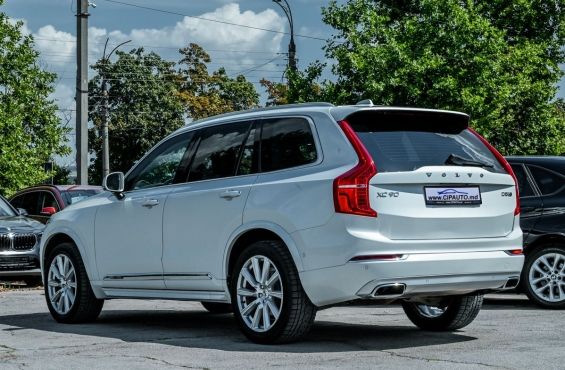 Volvo XC 90