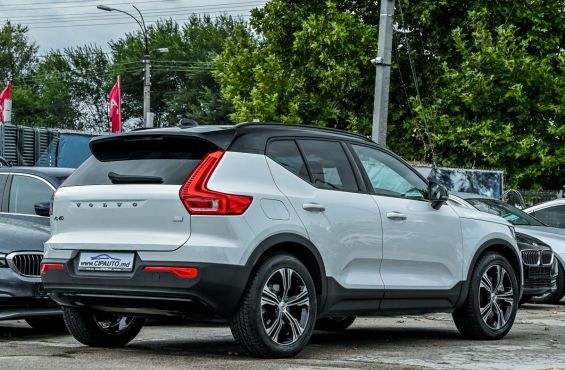 Volvo XC40