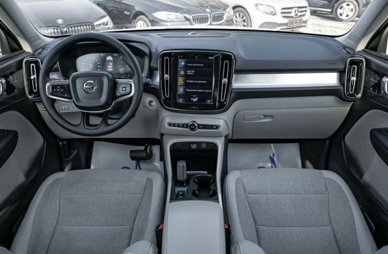 Volvo XC40