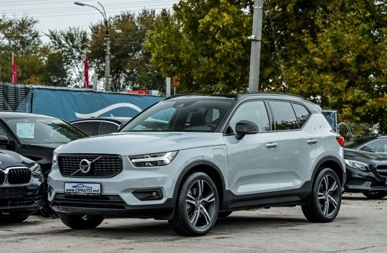 Volvo XC40