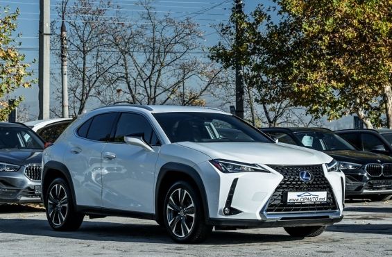 Lexus UX 250h