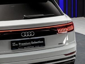 Audi Q8 2023 39/96