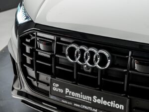 Audi Q8 2023 23/96