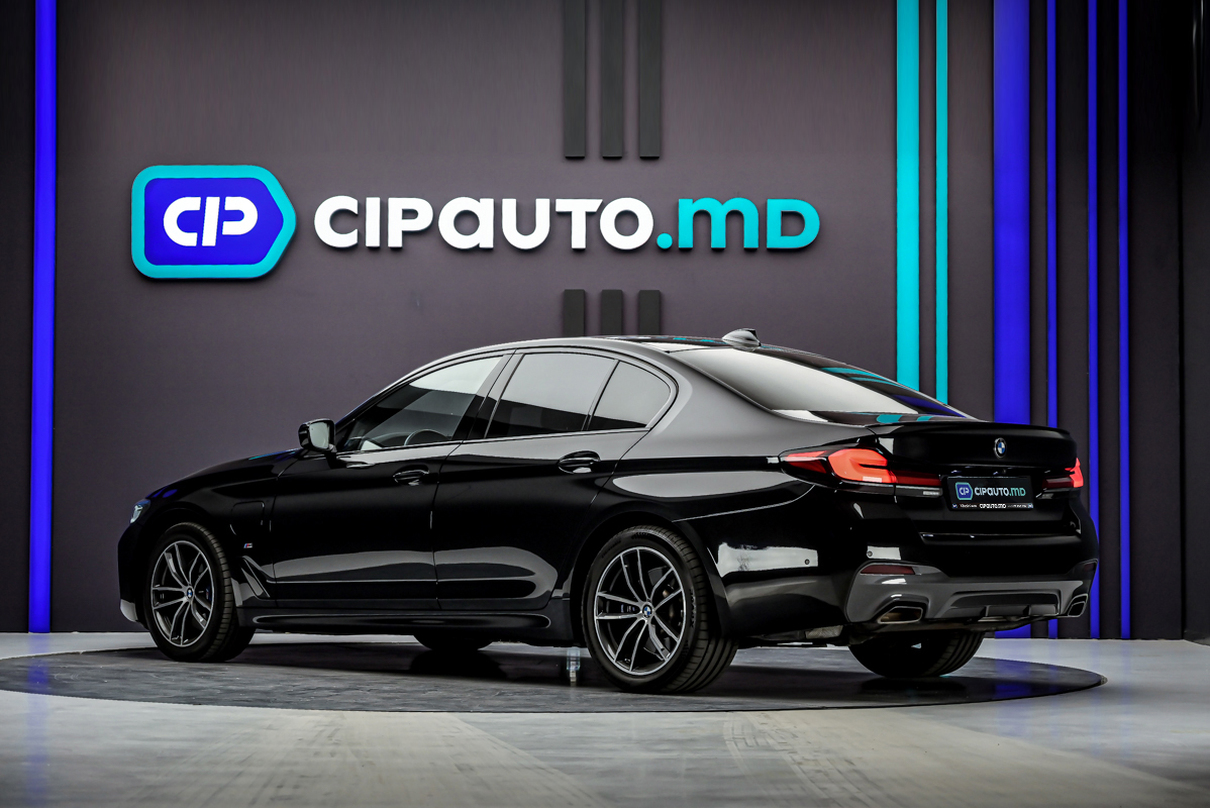 BMW 5 Series 530e2021 2/17
