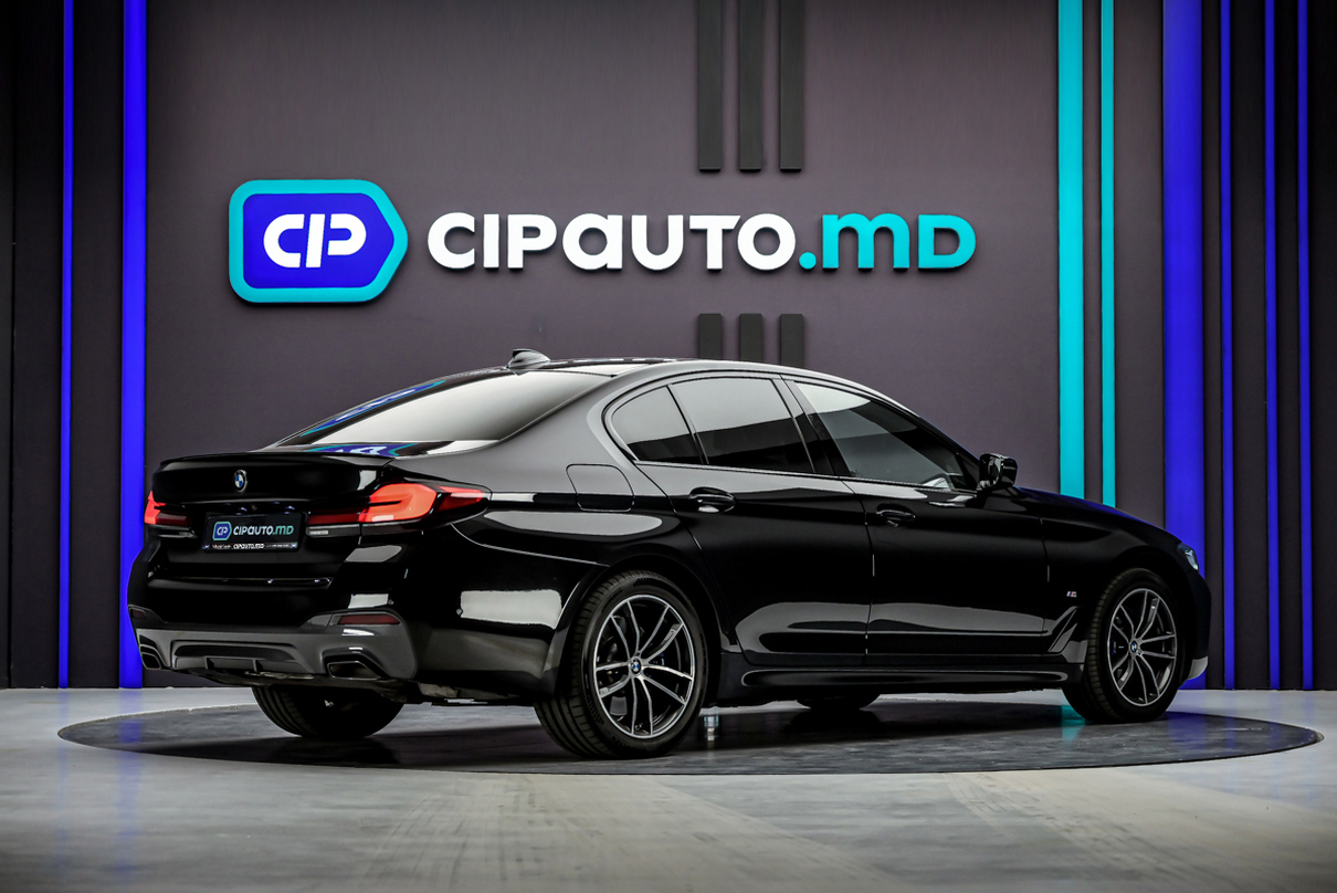 BMW 5 Series 530e2021 3/17