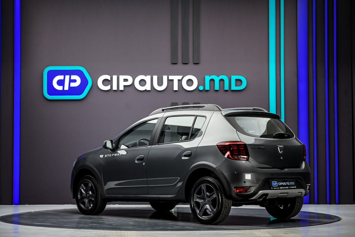 Dacia Sandero Stepway 2017 2/12