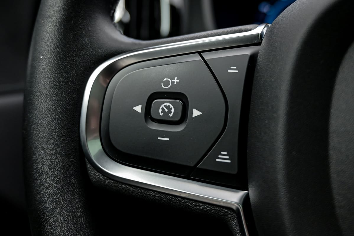 Volvo XC60 2021 12/16