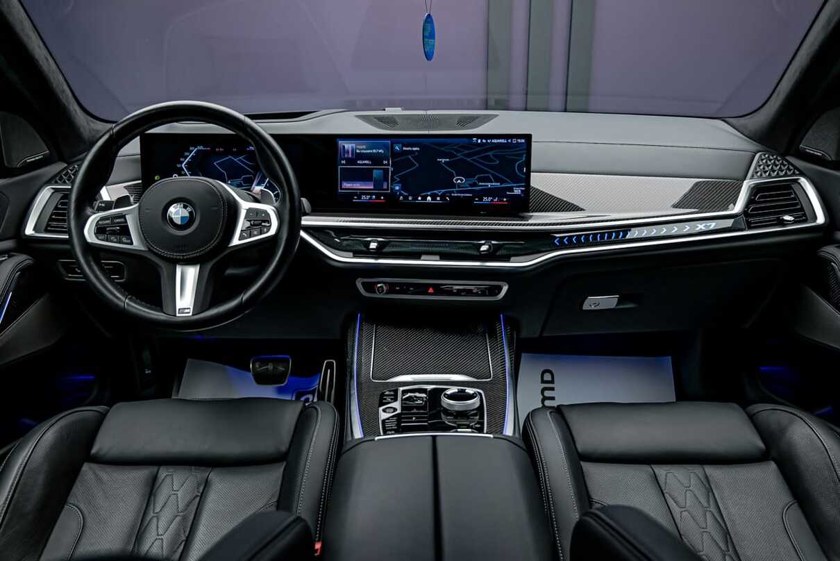 BMW X7 40d2023 5/17