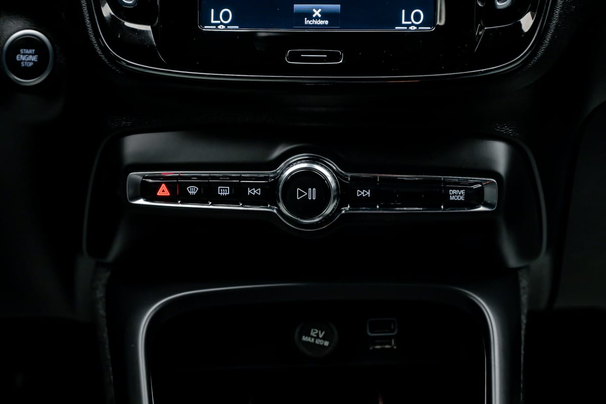 Volvo XC40 2022 11/16