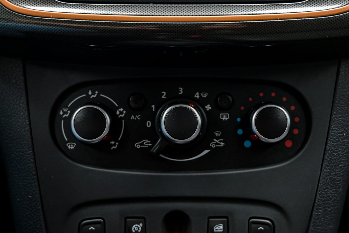 Dacia Sandero Stepway 2017 11/12