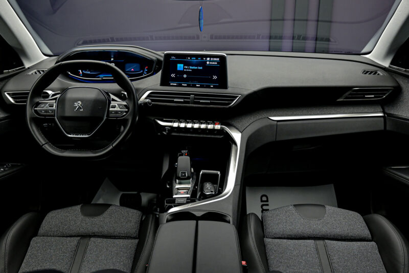 Peugeot 5008 2020 5/17