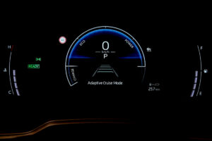 Toyota Corolla Cross 2025 8/16