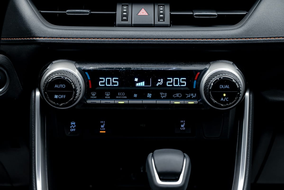 Toyota Rav 4 2025 11/17