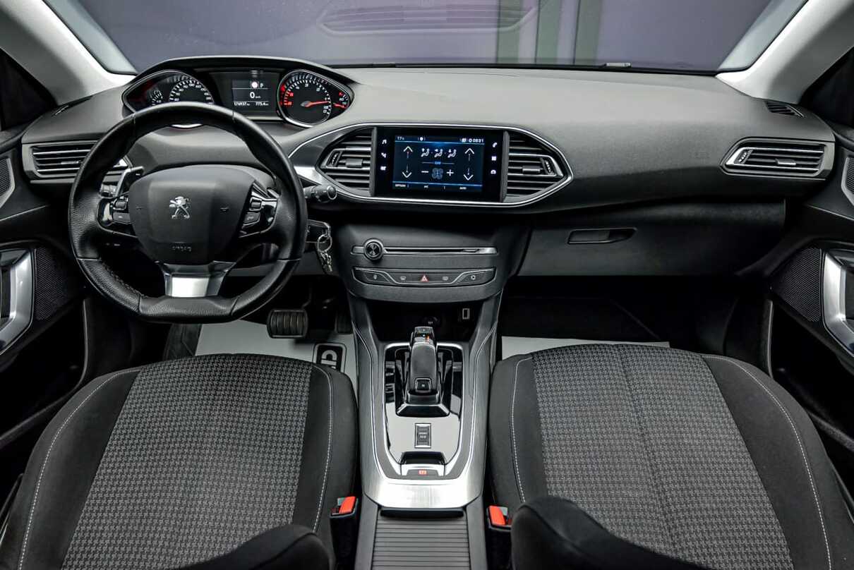 Peugeot 308 2019 5/14