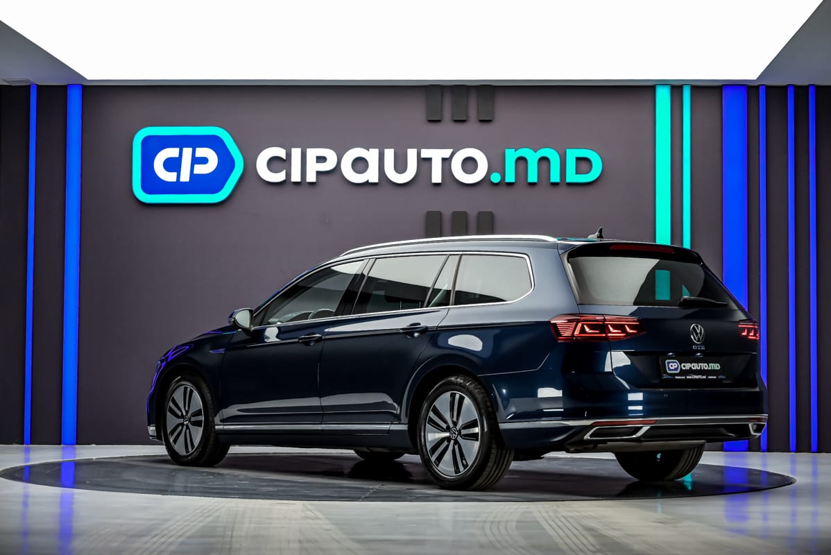 Volkswagen Passat GTE2021 2/16