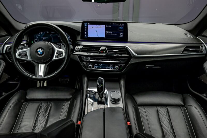 BMW 5 Series 530e2021 5/17