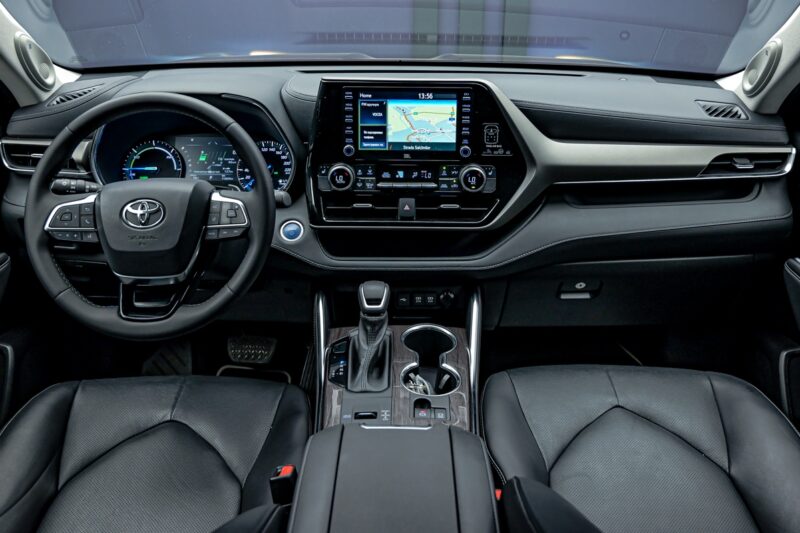 Toyota Highlander 2021 5/16