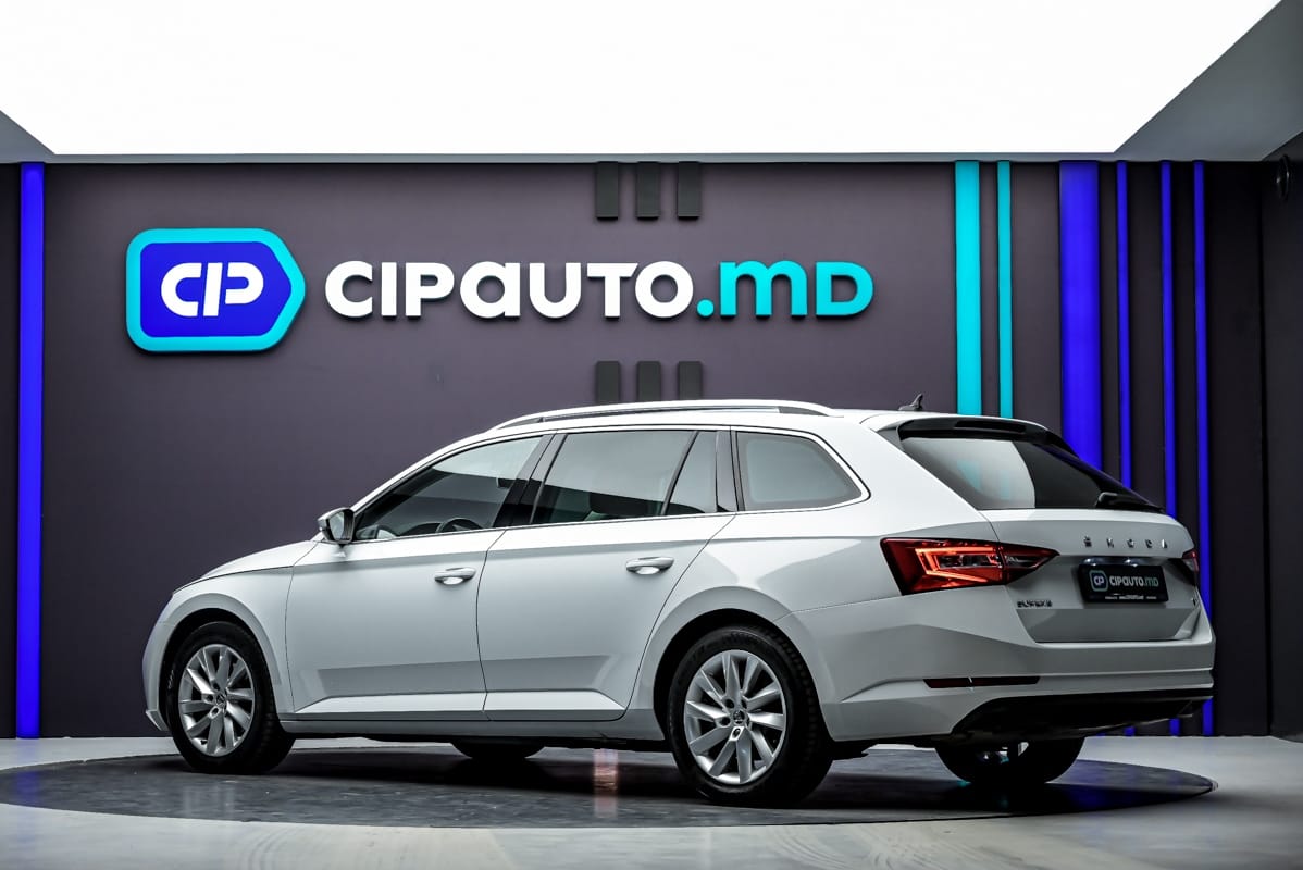 Skoda Superb 2020 2/12