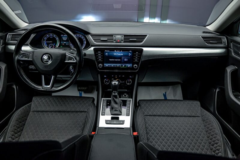 Skoda Superb 2020 5/12