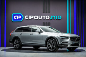 Volvo V90 Cross Country D42018 4/16