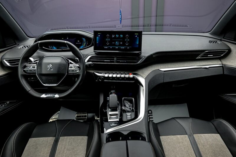 Peugeot 3008 2021 5/15