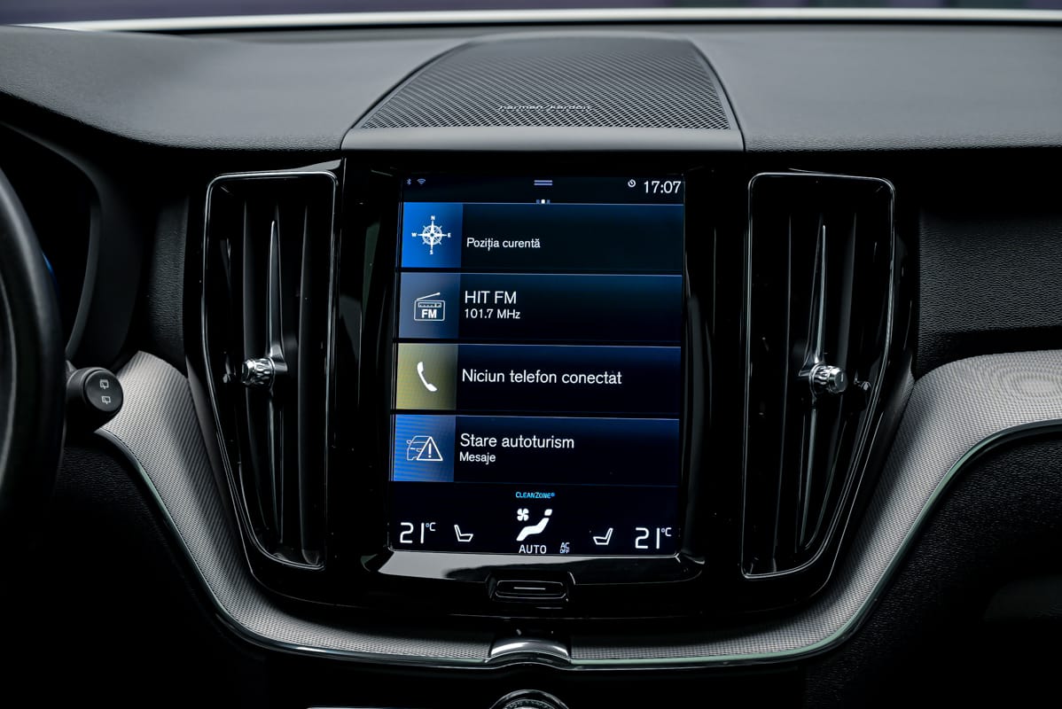 Volvo XC60 2019 10/14