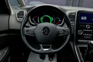 Renault Scenic 2018 9/11